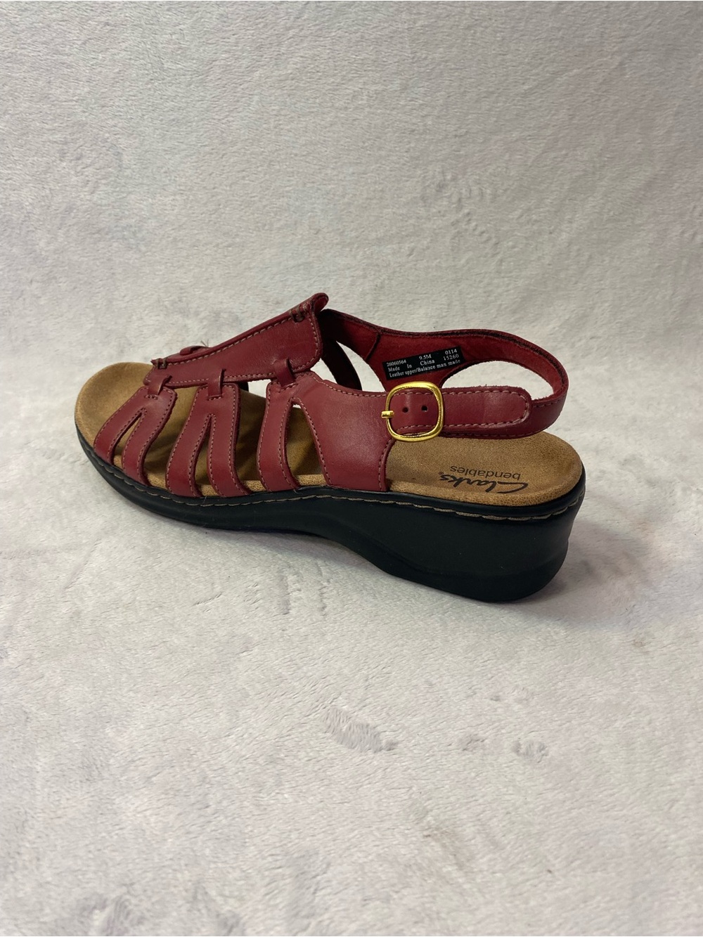 Clarks Women’s Lexi Marigold Bendables Leather Sandals Buckle Red Size 9.5